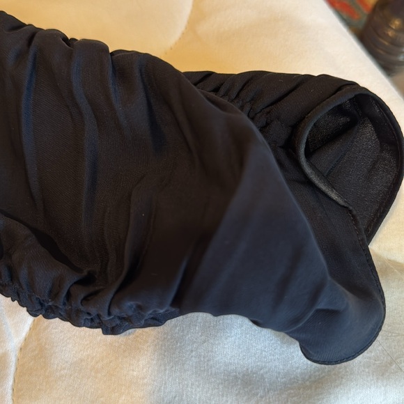 DVF! Navy Blue Ruched Puff Sleeve Blouse - Picture 7 of 8